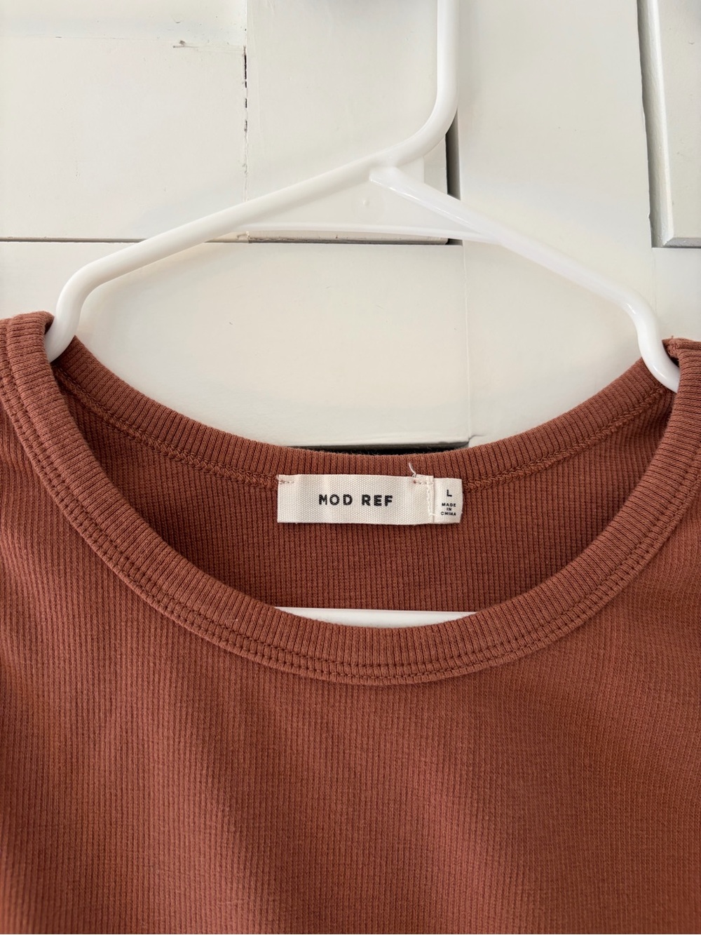 Mod Ref Burnt Orange Ribbed Tank Top Size Large - Picture 2 of 4